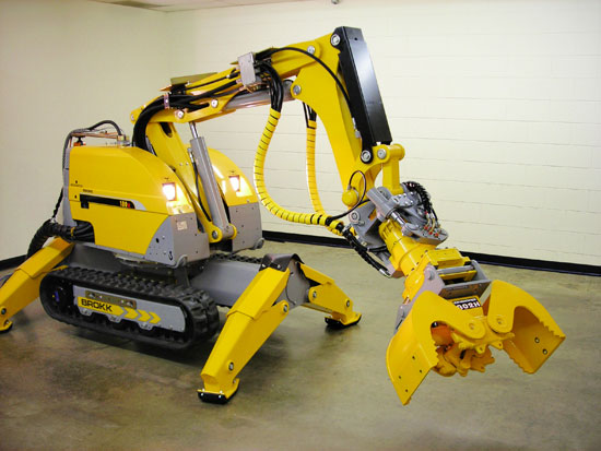 Brokk 180R with Kraft force feedback control technology